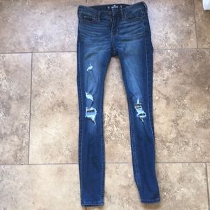 Hollister Low Rise Super Skinny Crop